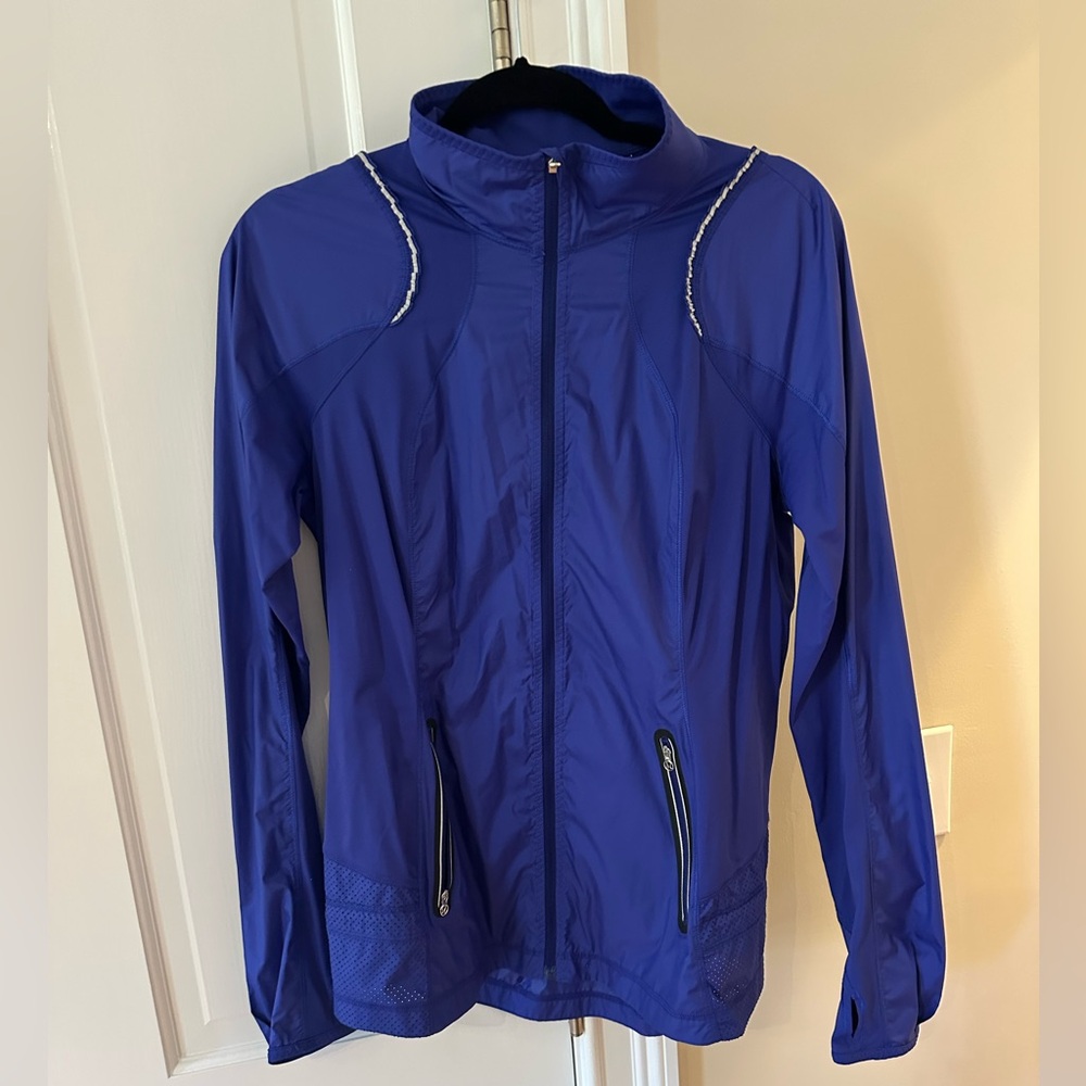 lululemon athletica Windbreaker/Jacket IN EXCELLENT CONDITION